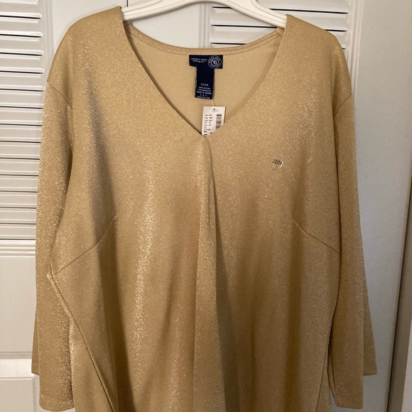 Gold Top - Picture 4 of 4